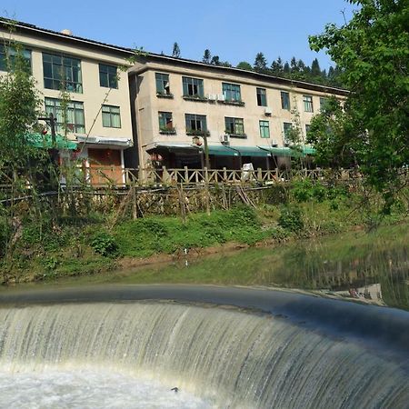 Longyan Yongding Tulou Mengtian Inn Exterior photo