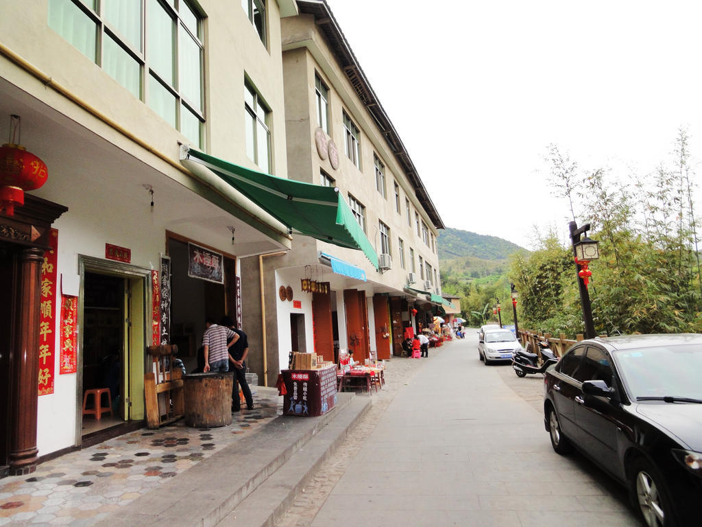Longyan Yongding Tulou Mengtian Inn Exterior photo